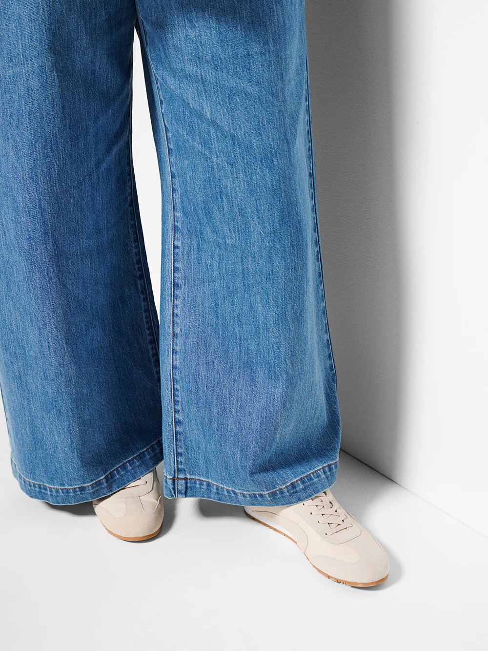 Charlie Suede Sneaker - Image 4