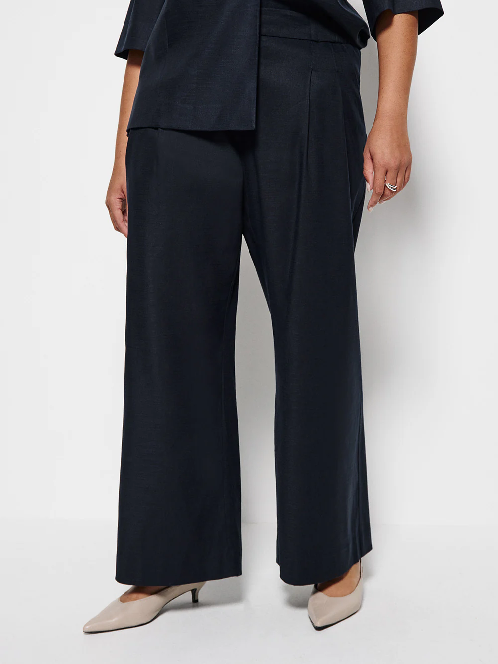 Pull On Pleat Front Pant - Image 6