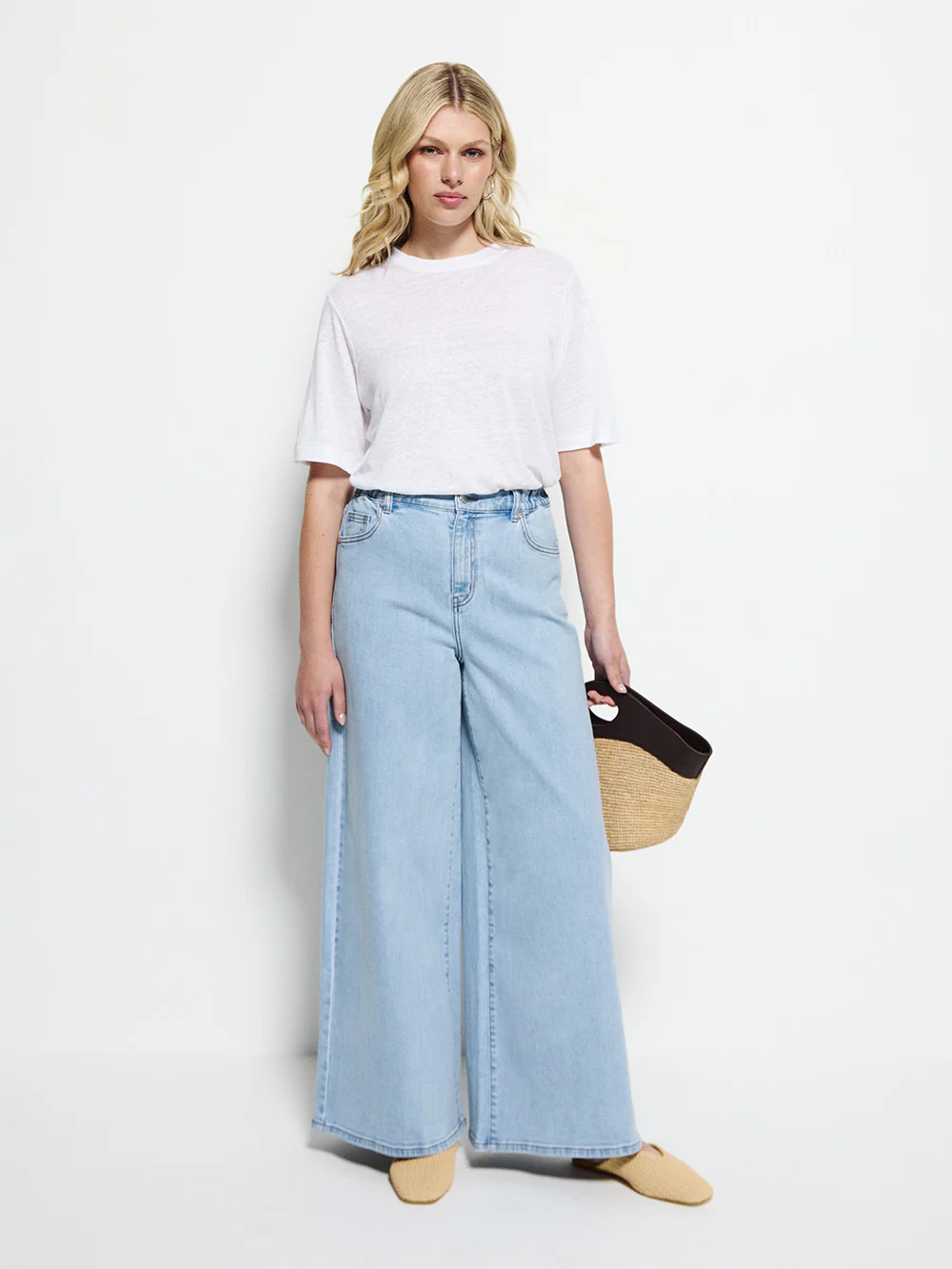 Short Sleeve Linen Tee - Image 3