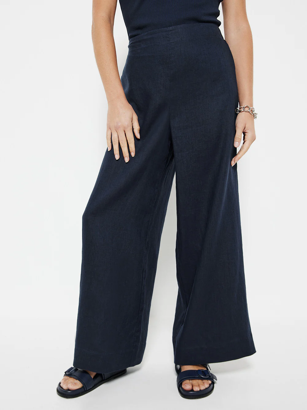 The Flat Front Linen Pant - Image 4