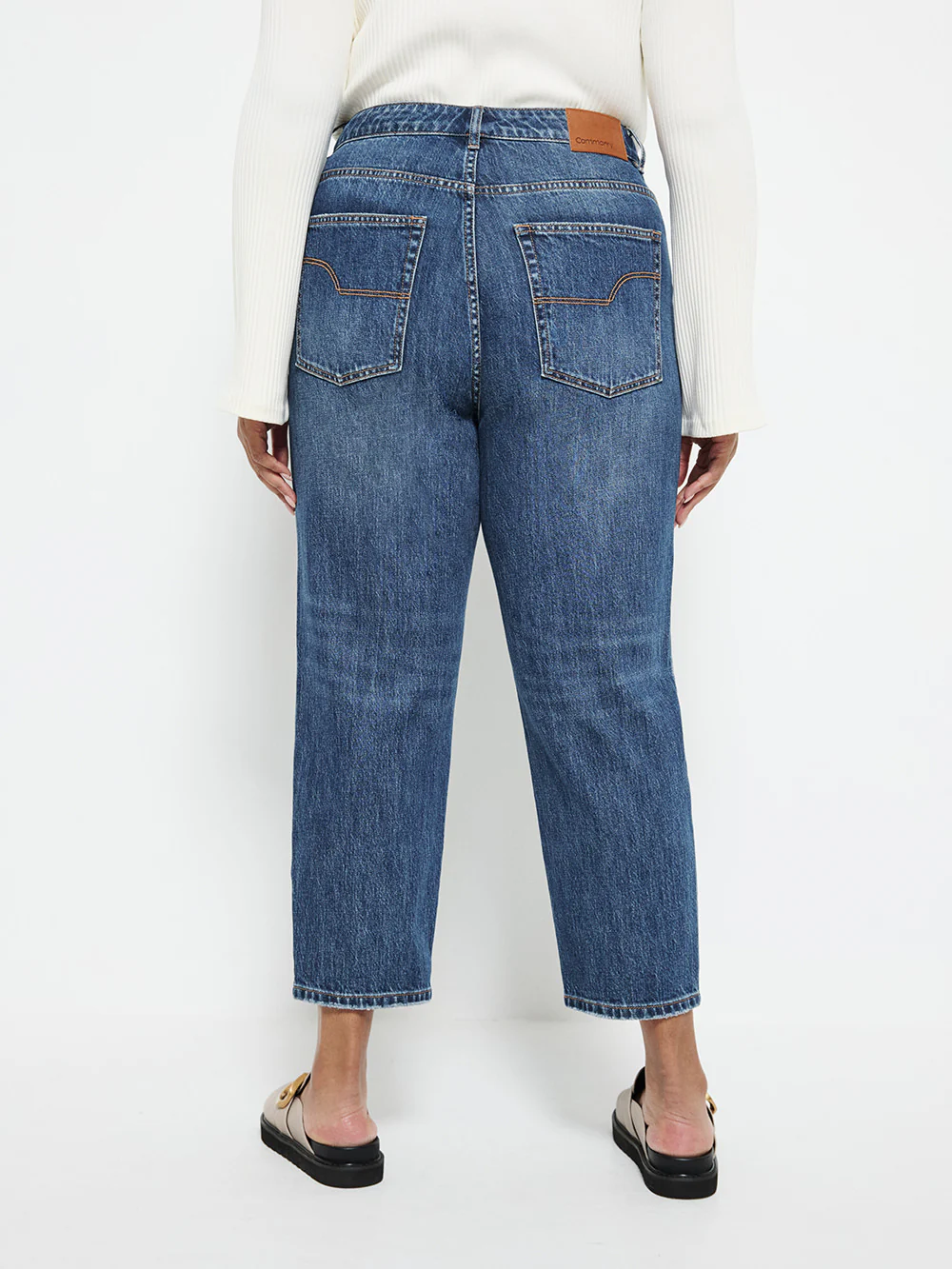 The High Rise Crop Girlfriend Jean - Image 8