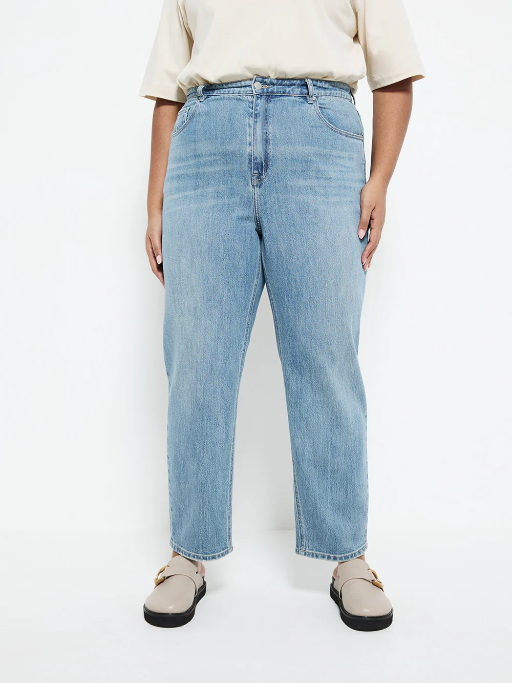 The High Rise Girlfriend Jean - Image 6