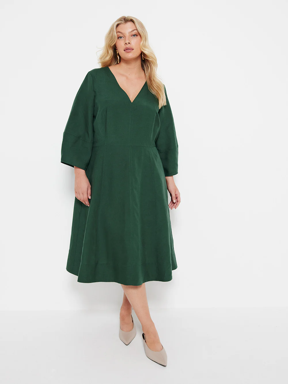 The Linen Blend Statement Sleeve Dress - Image 8