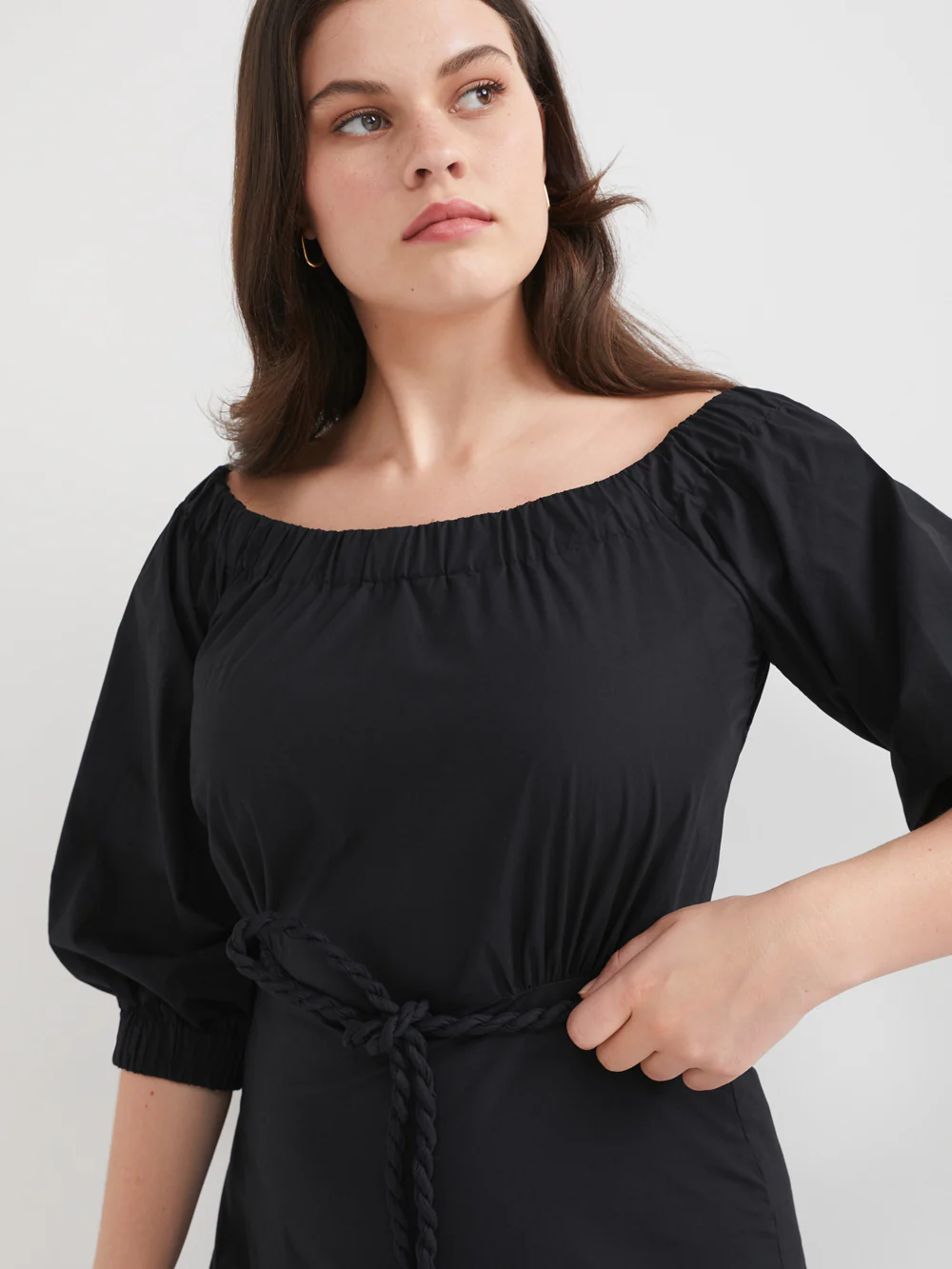The Off Shoulder Cotton Poplin Dress - Image 4