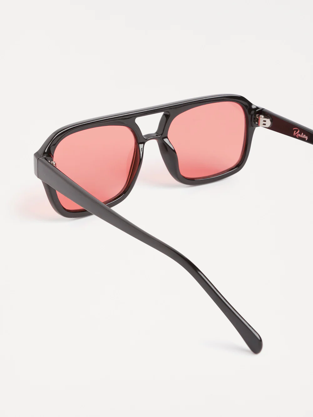 The Runway Sunglasses - Image 4