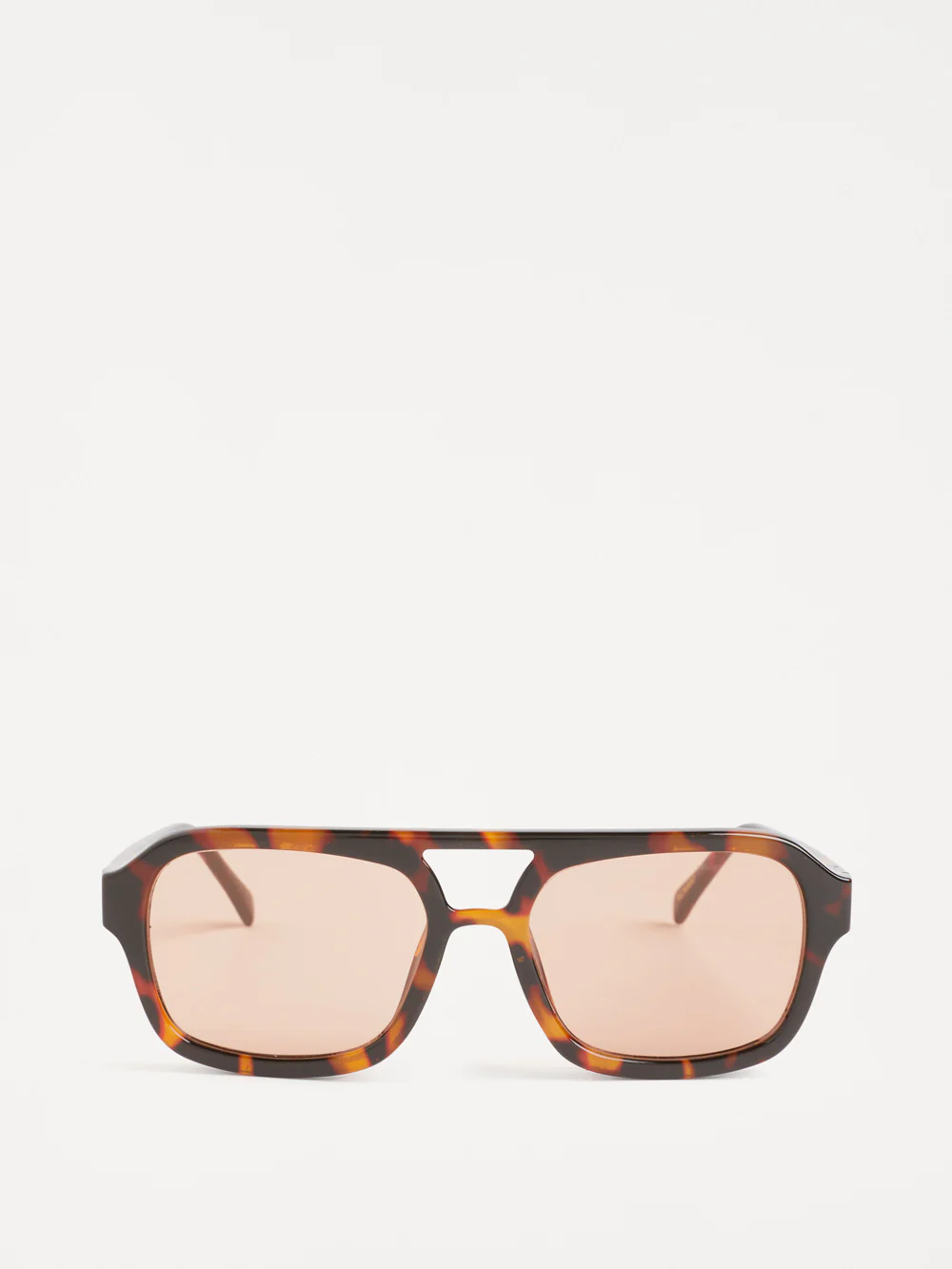 The Runway Sunglasses - Image 3